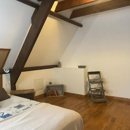 Espace Familial En Etage Avec 2 Et Des Sanitaires Prives * Salviac