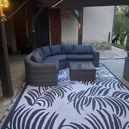 Espace Familial En Etage Avec 2 Et Des Sanitaires Prives